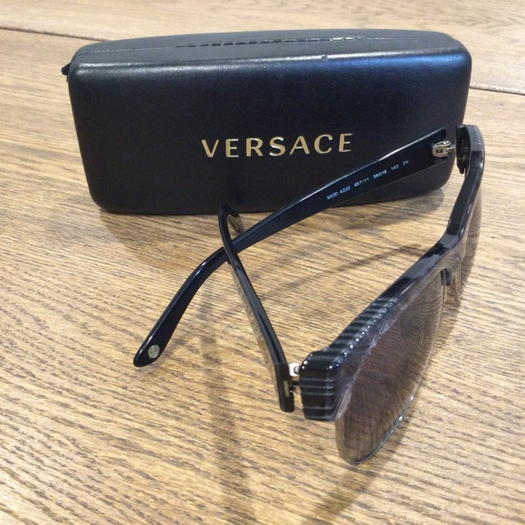 Versace Sunglasses Black w/ Shimmery Silver Patterns - Picture 6 of 9